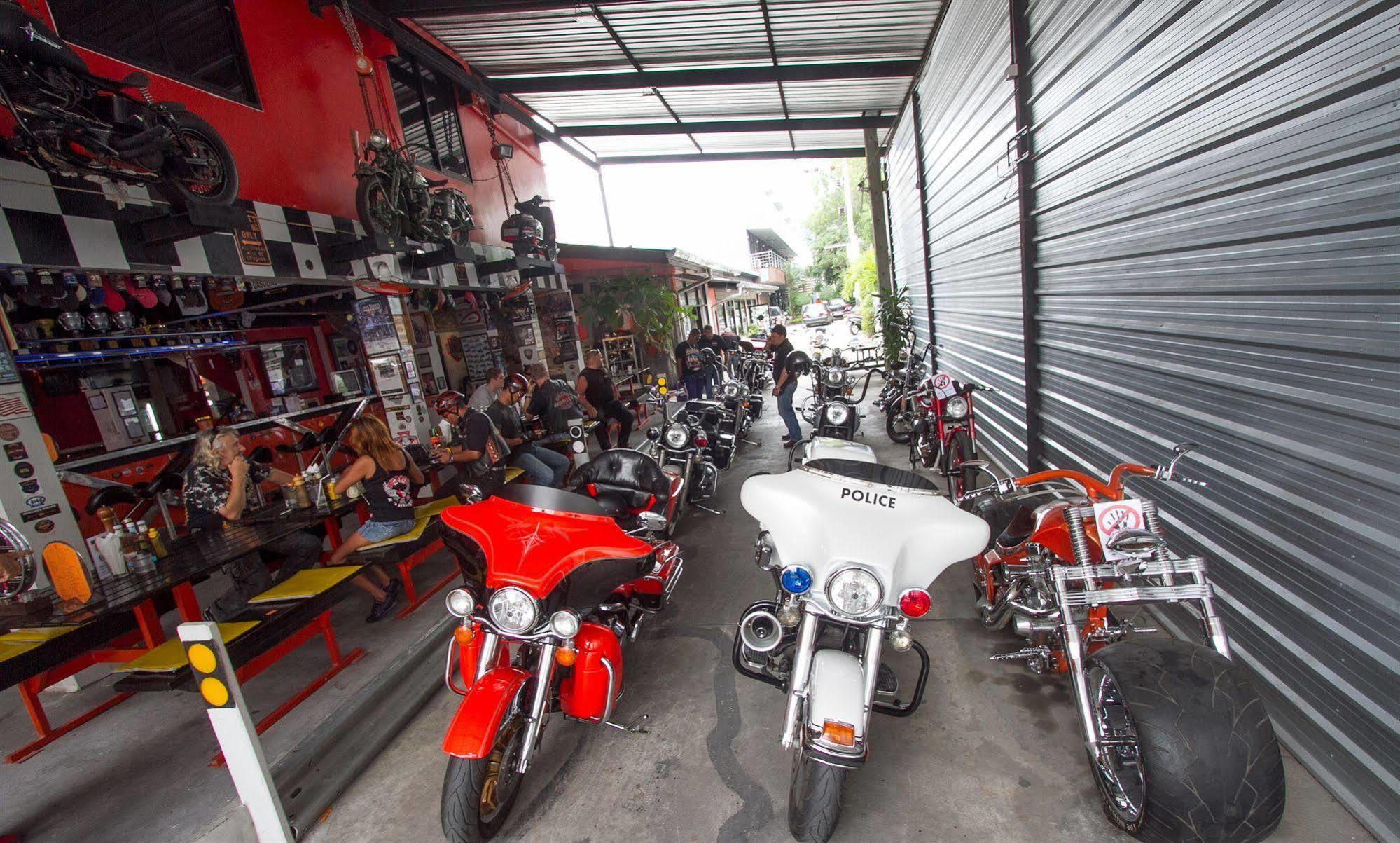 Nicky's Handlebar Patong Exteriér fotografie