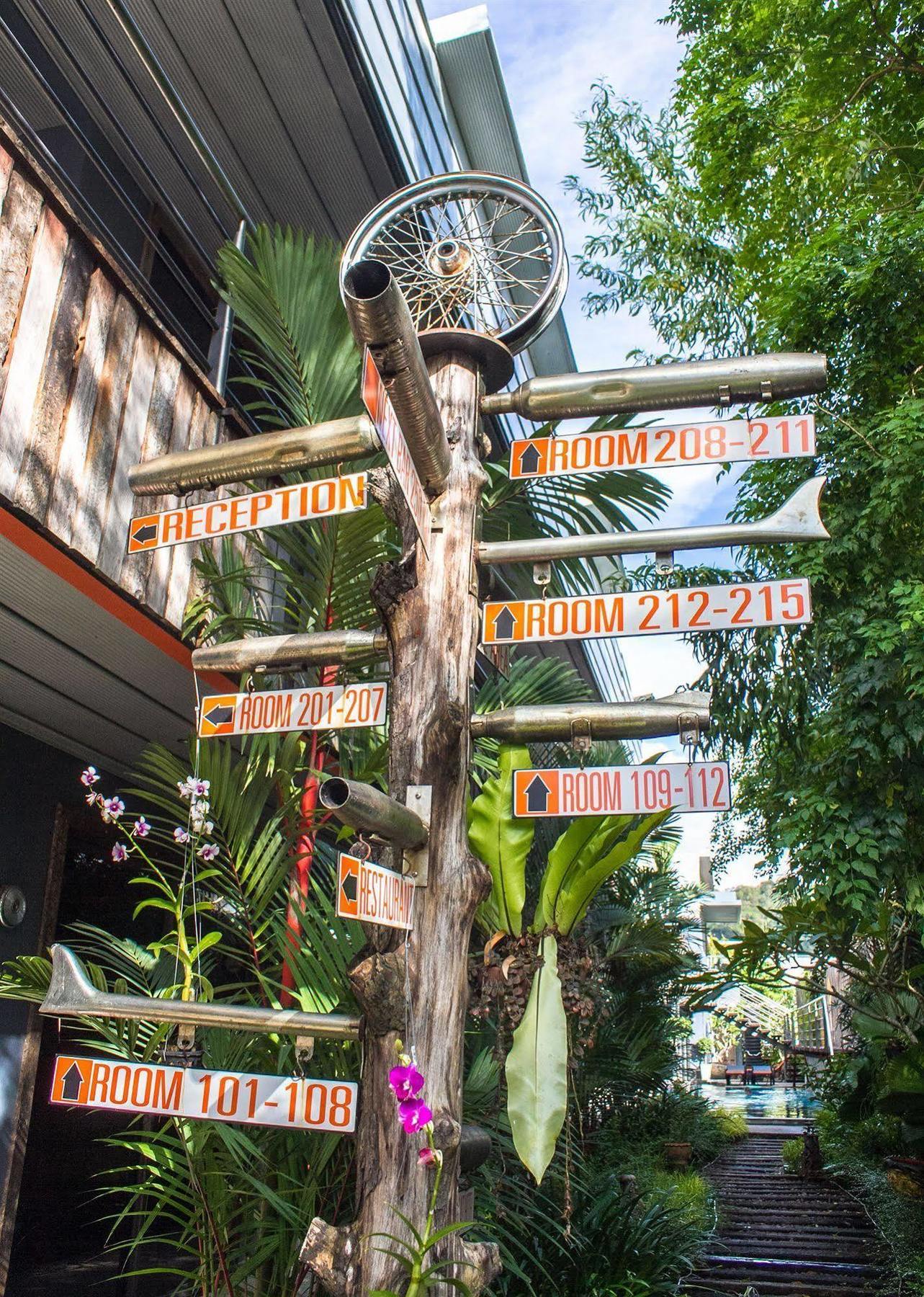 Nicky's Handlebar Patong Exteriér fotografie